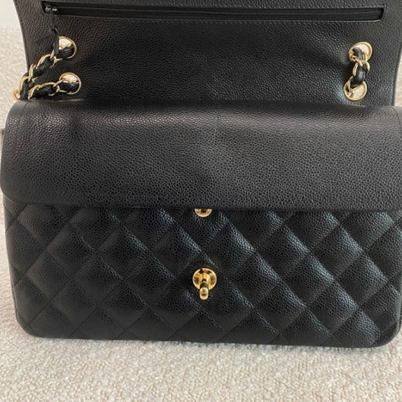 Authentic Chanel Classic Flap Jumbo Black Caviar - Picture 12 of 16